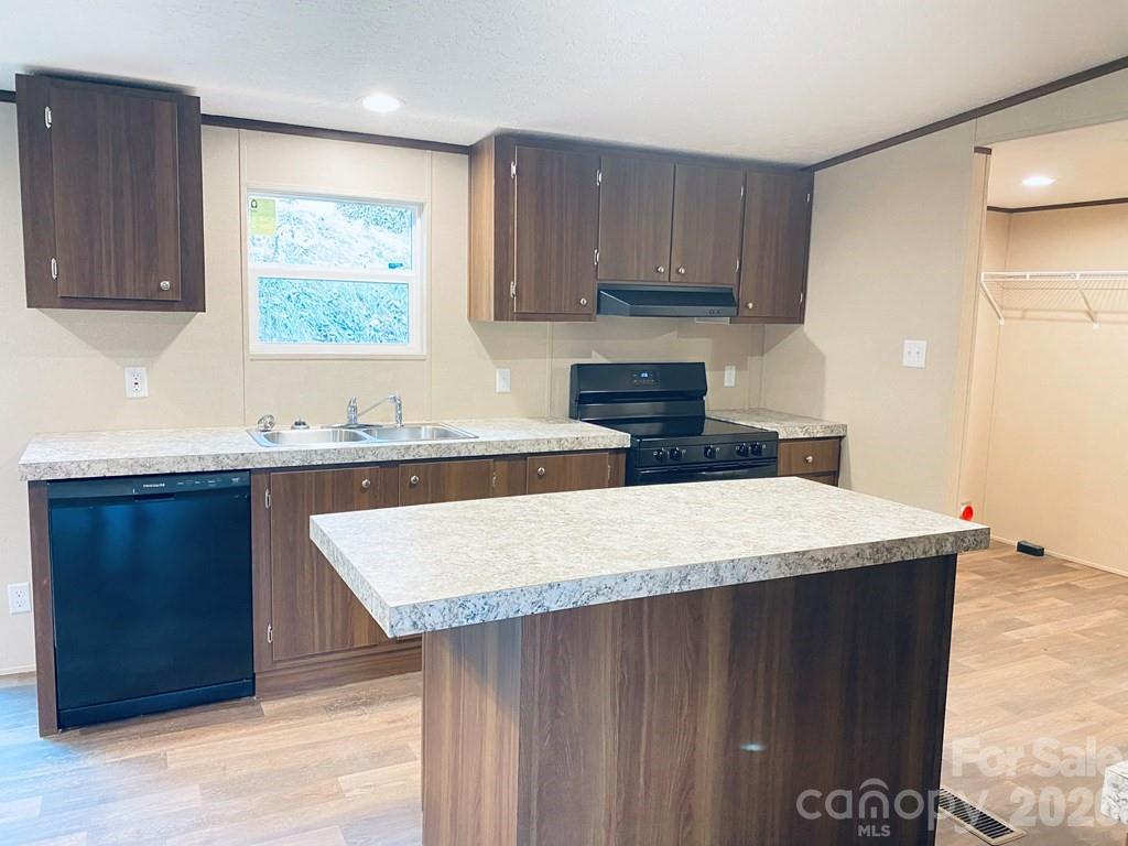 42 Nowhere Drive Property Photo 10