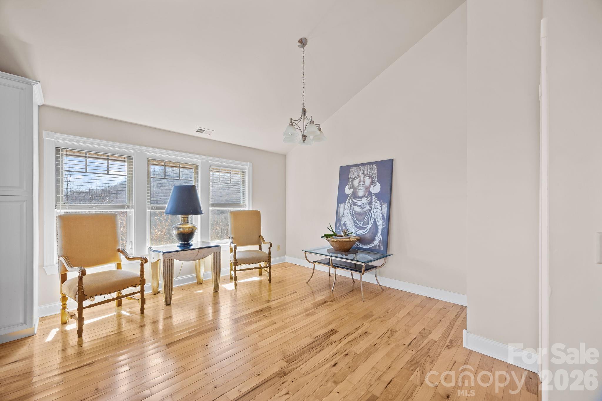 5 Lila Lane B Property Photo 11