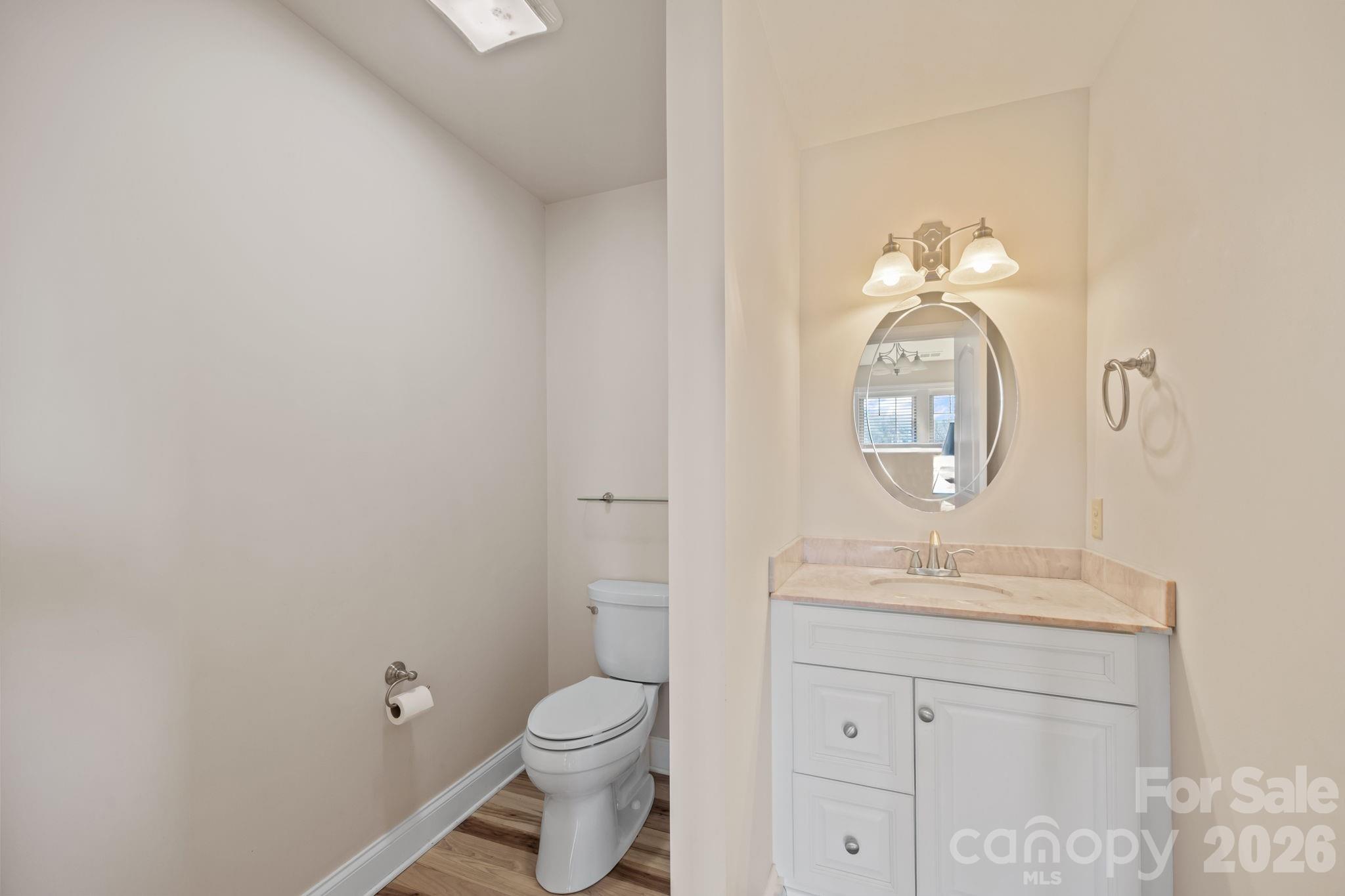 5 Lila Lane B Property Photo 14