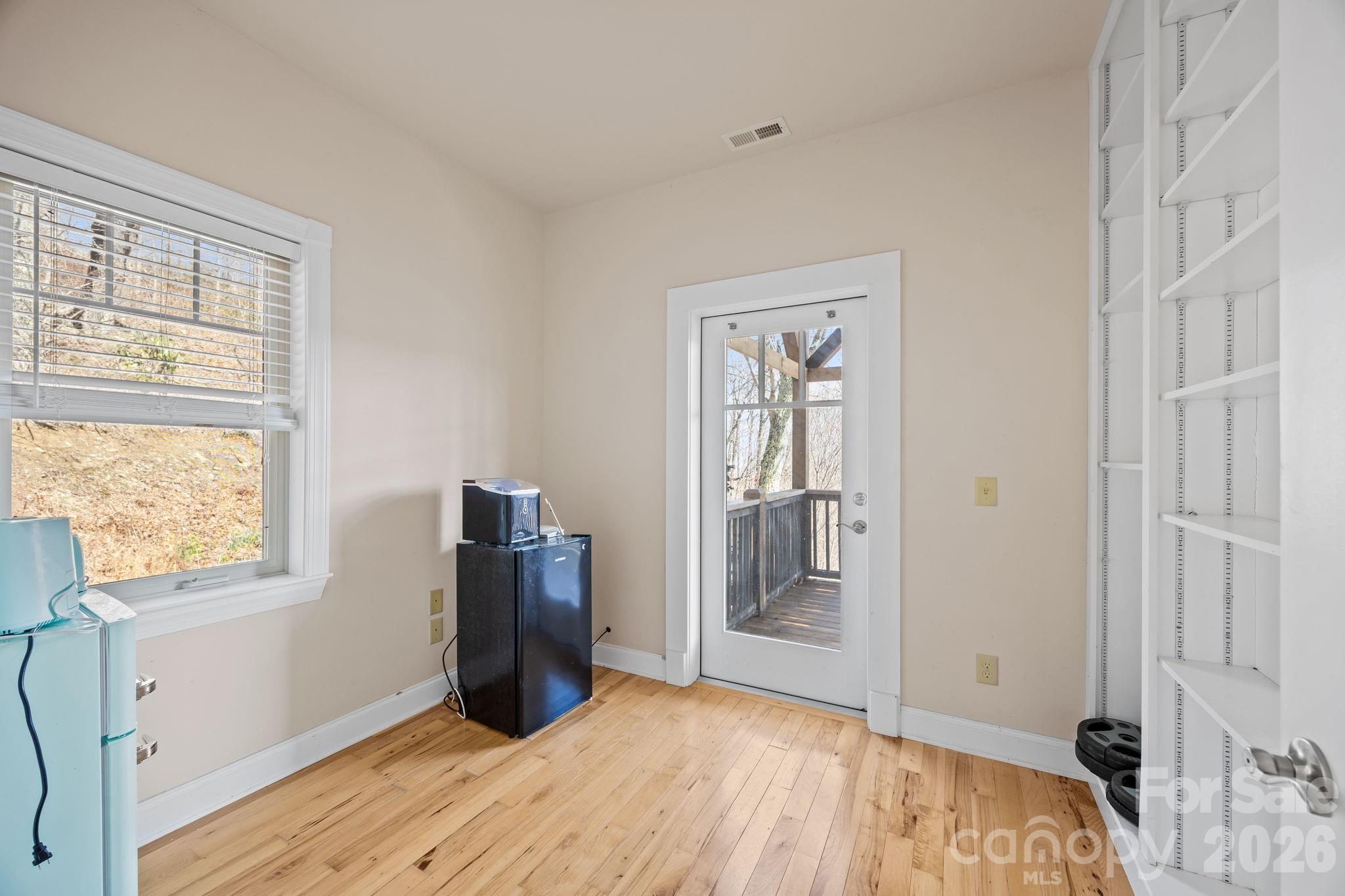 5 Lila Lane B Property Photo 15
