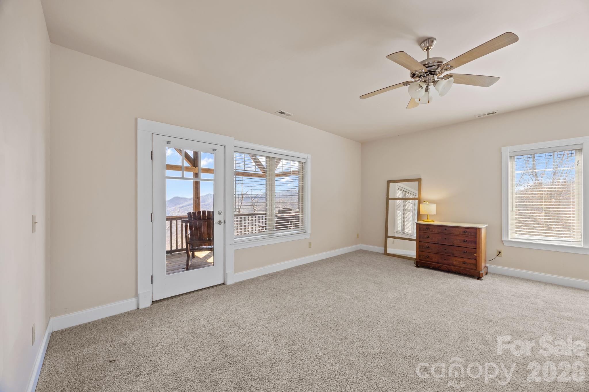 5 Lila Lane B Property Photo 16