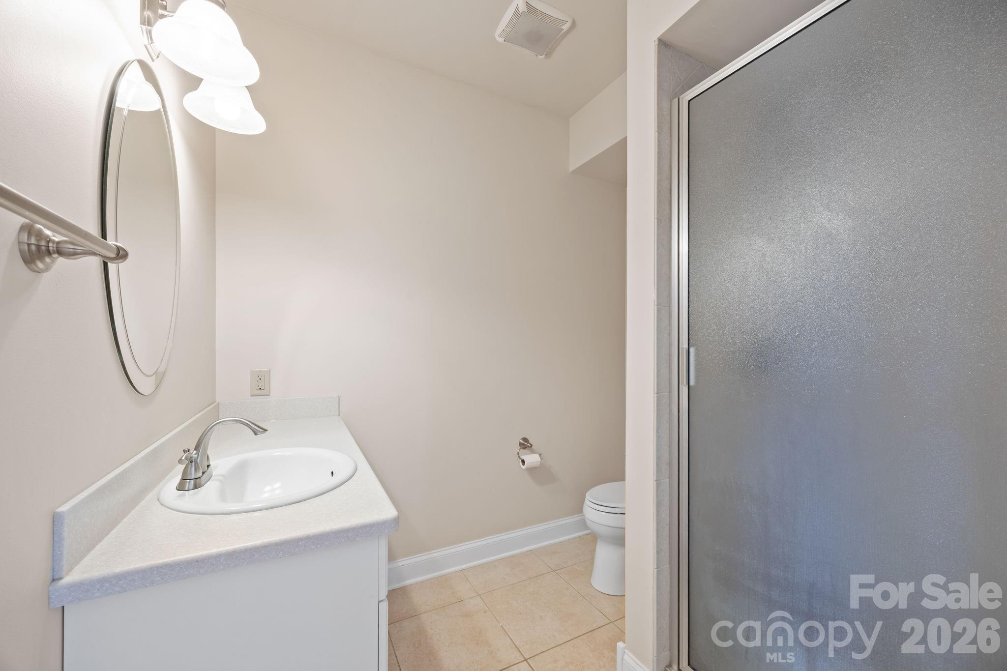 5 Lila Lane B Property Photo 23