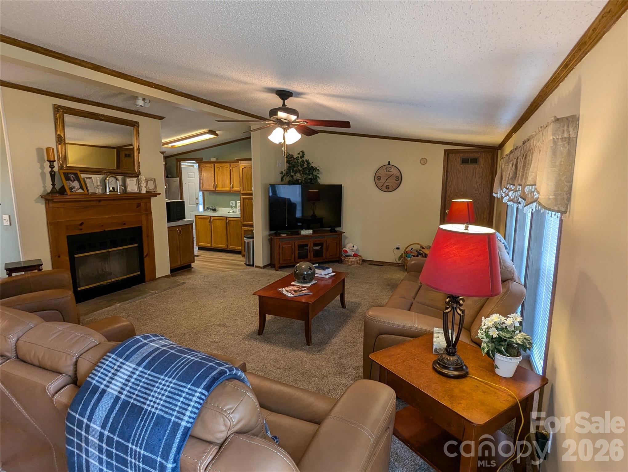 6846 Potter Road Property Photo 3