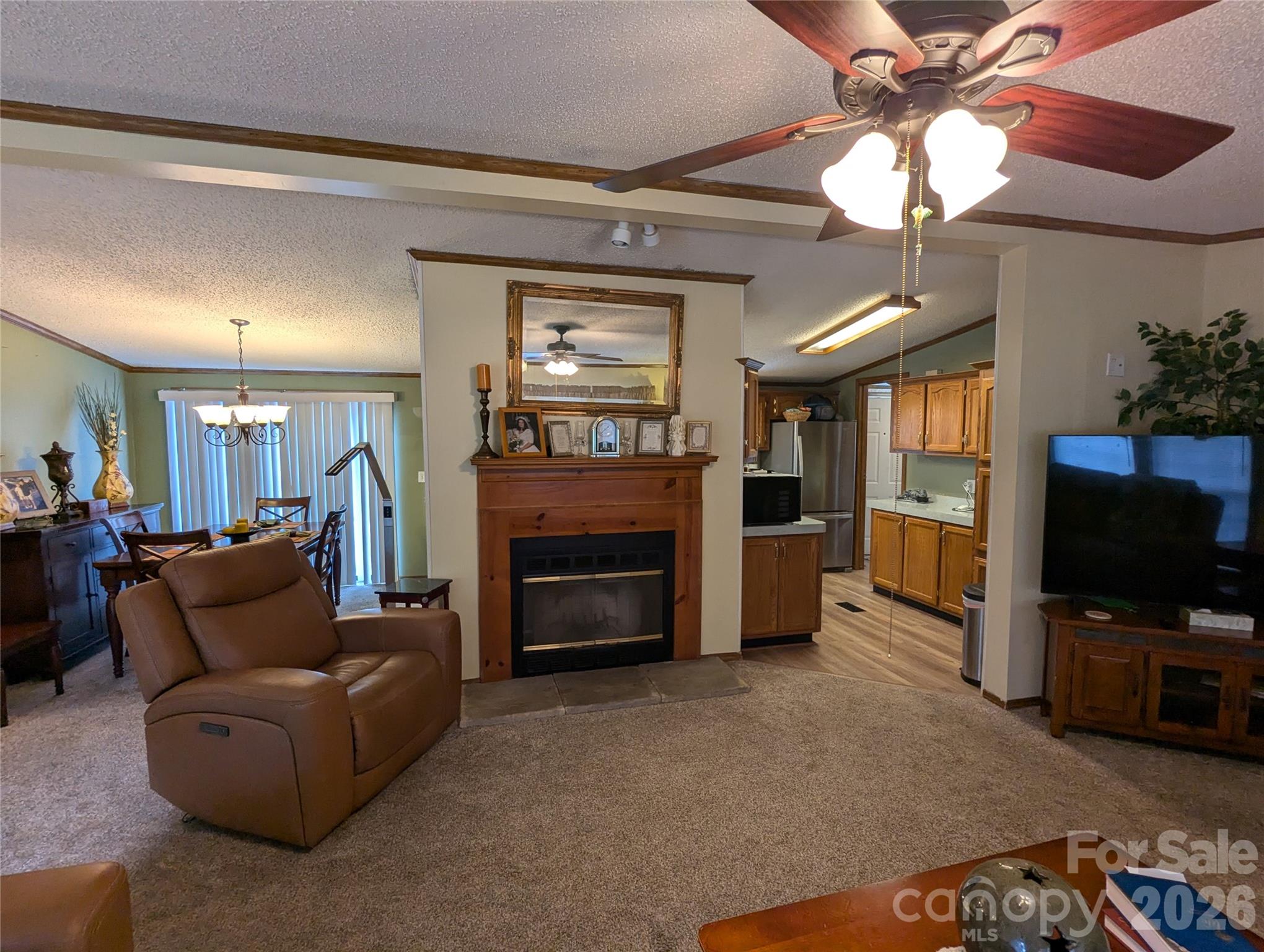 6846 Potter Road Property Photo 4