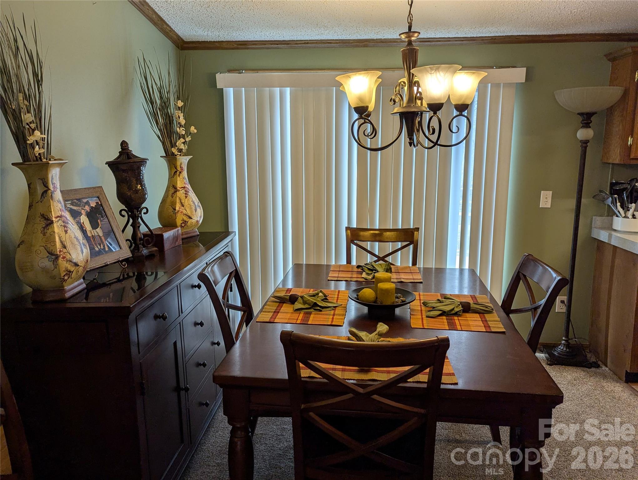 6846 Potter Road Property Photo 5