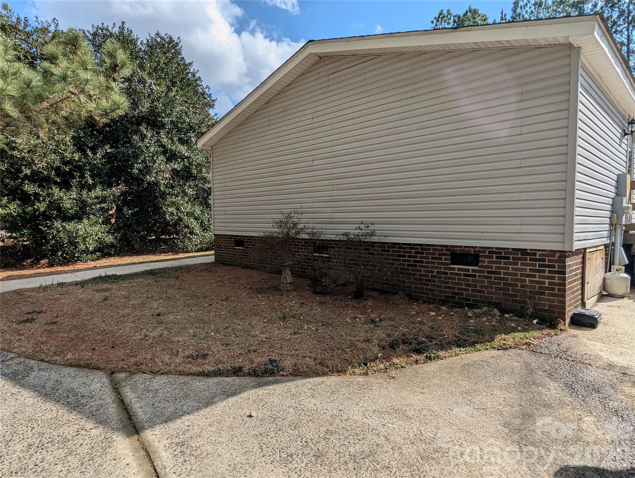 6846 Potter Road Property Photo 24
