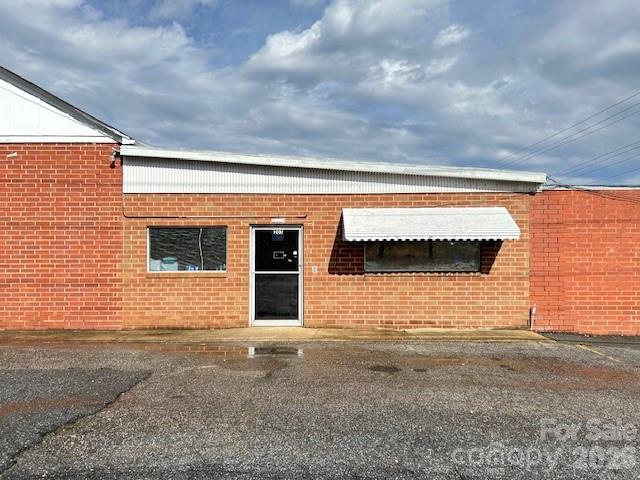 203 E 29th Street Property Photo 3