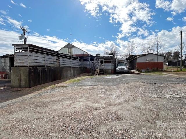 203 E 29th Street Property Photo 16