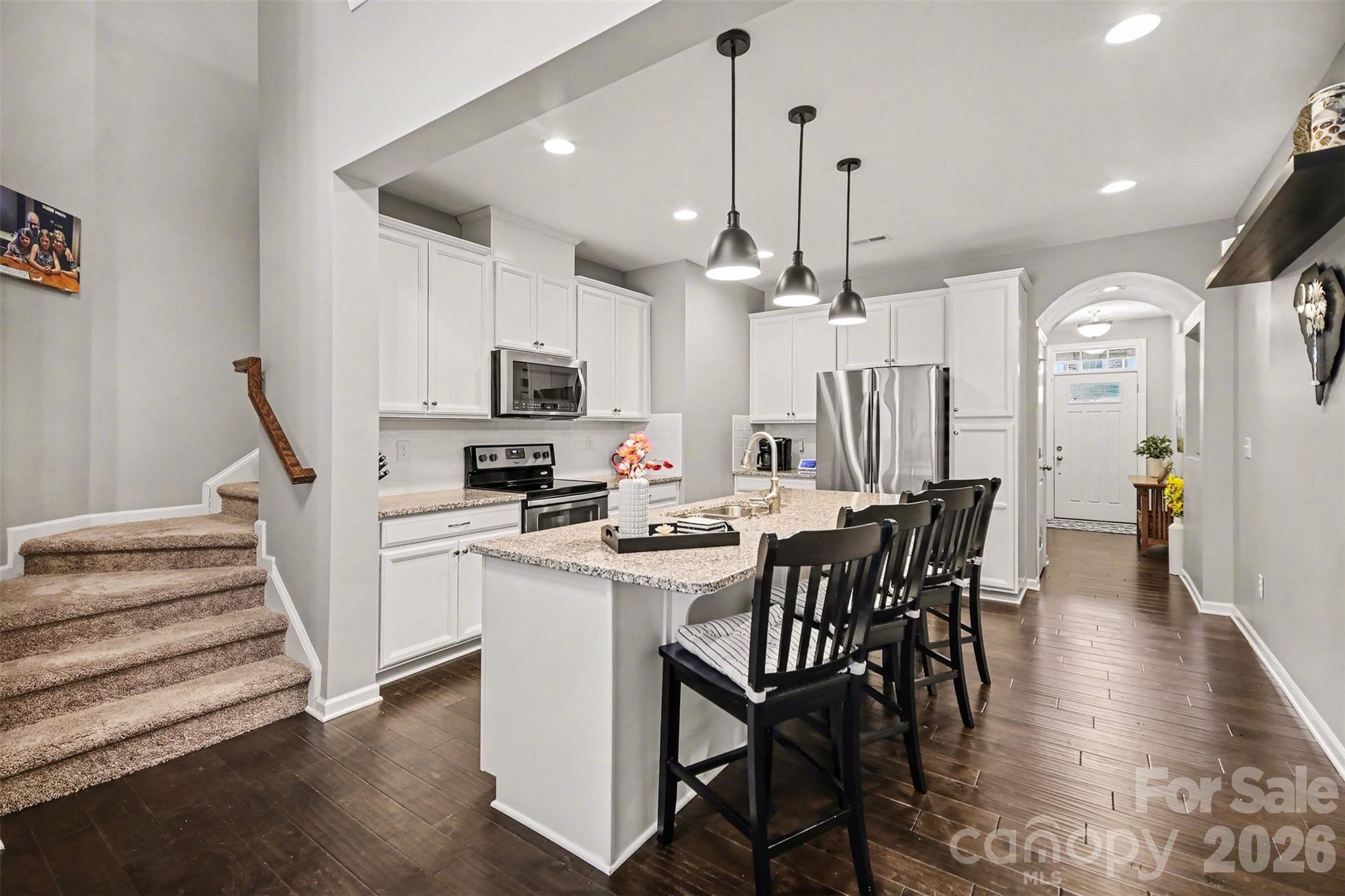 1008 Archibald Avenue Property Photo 24