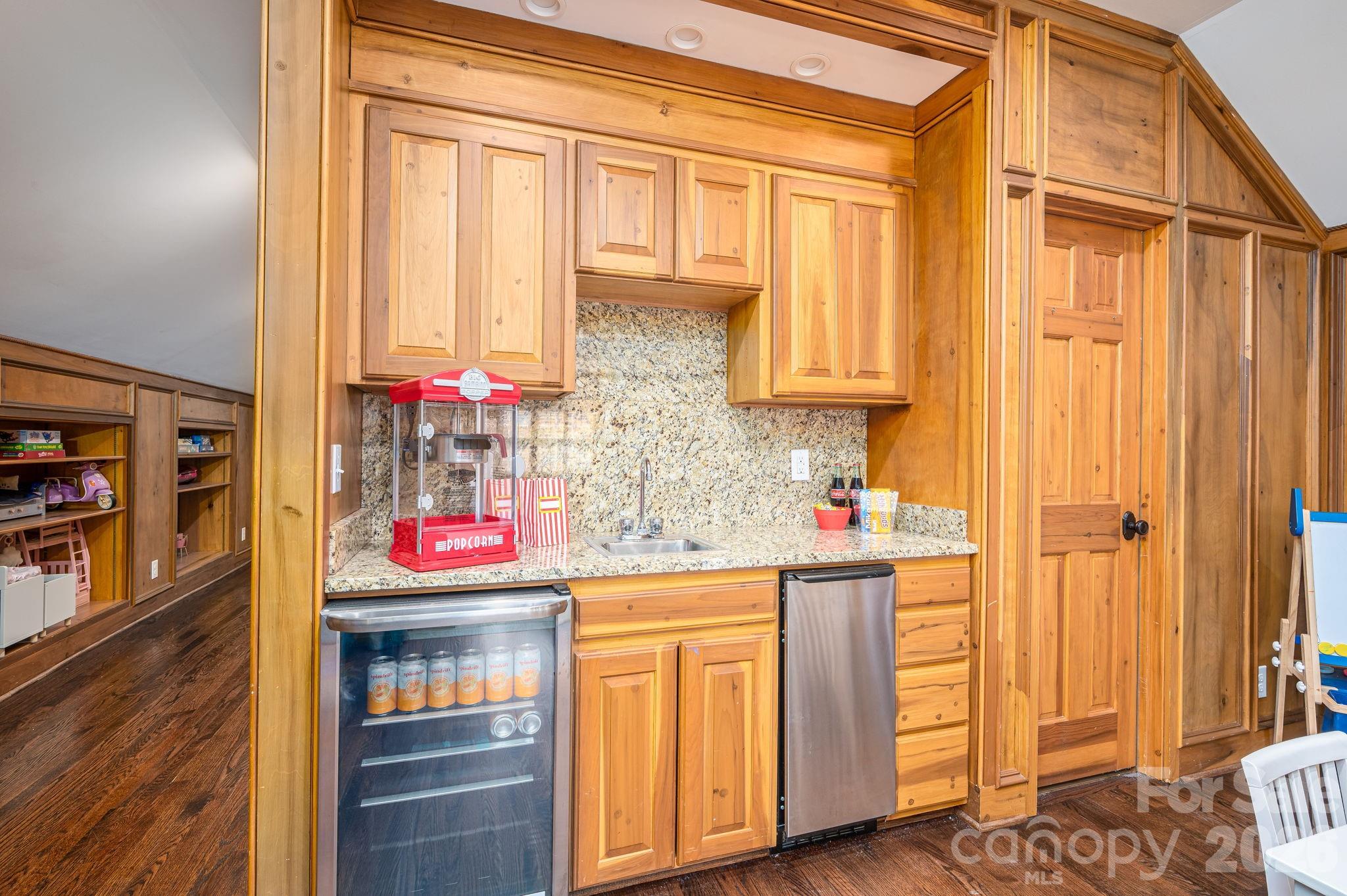 3636 Brentwood Drive Property Photo 37