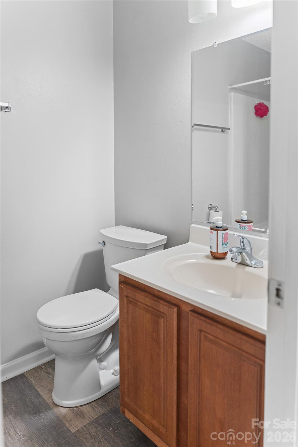 3113 Queensdale Drive Property Photo 5