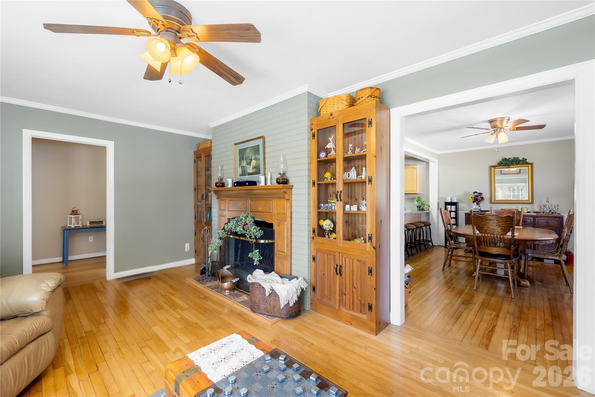 1912 Old West Lane Property Photo 2