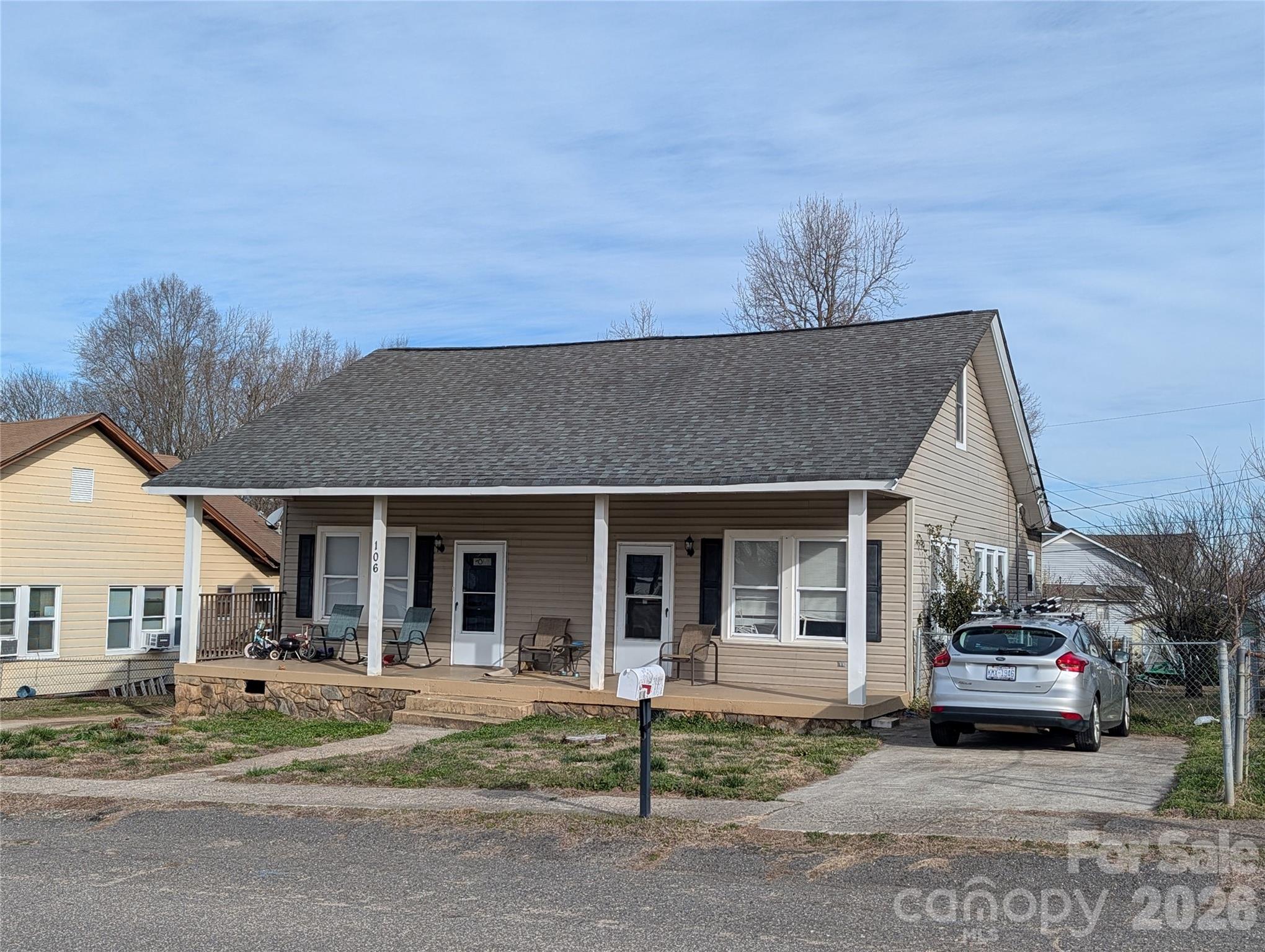 106 E Spencer Avenue Property Photo 1