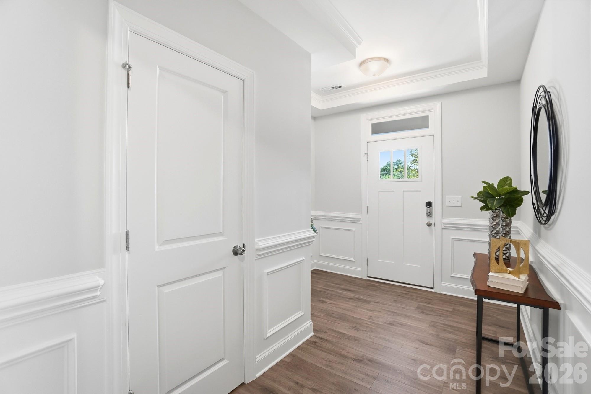 4347 Black Court Property Photo 5