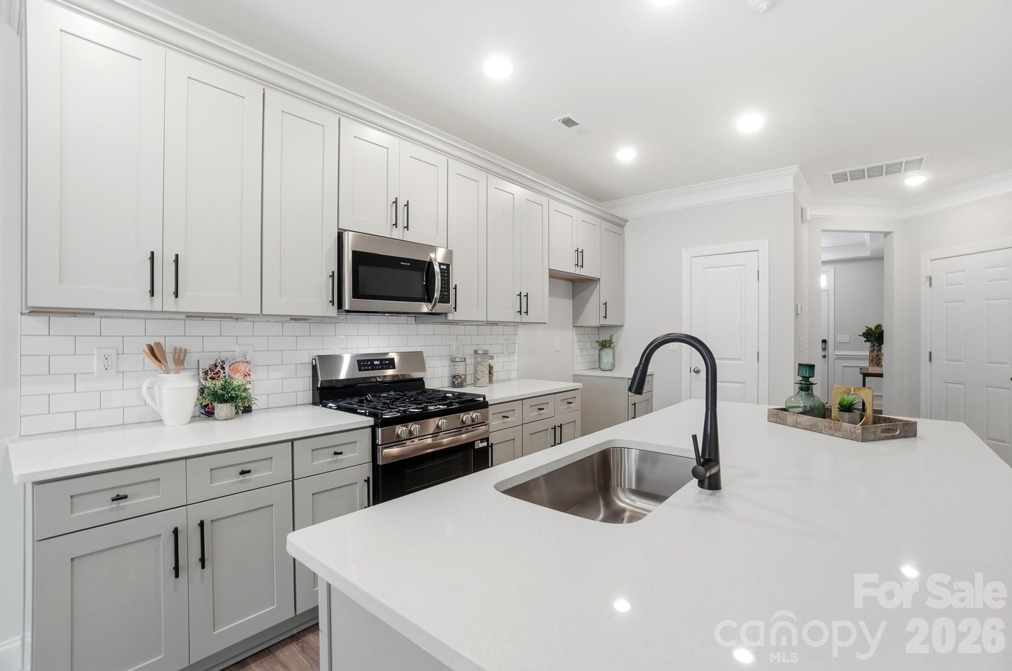 4347 Black Court Property Photo 13