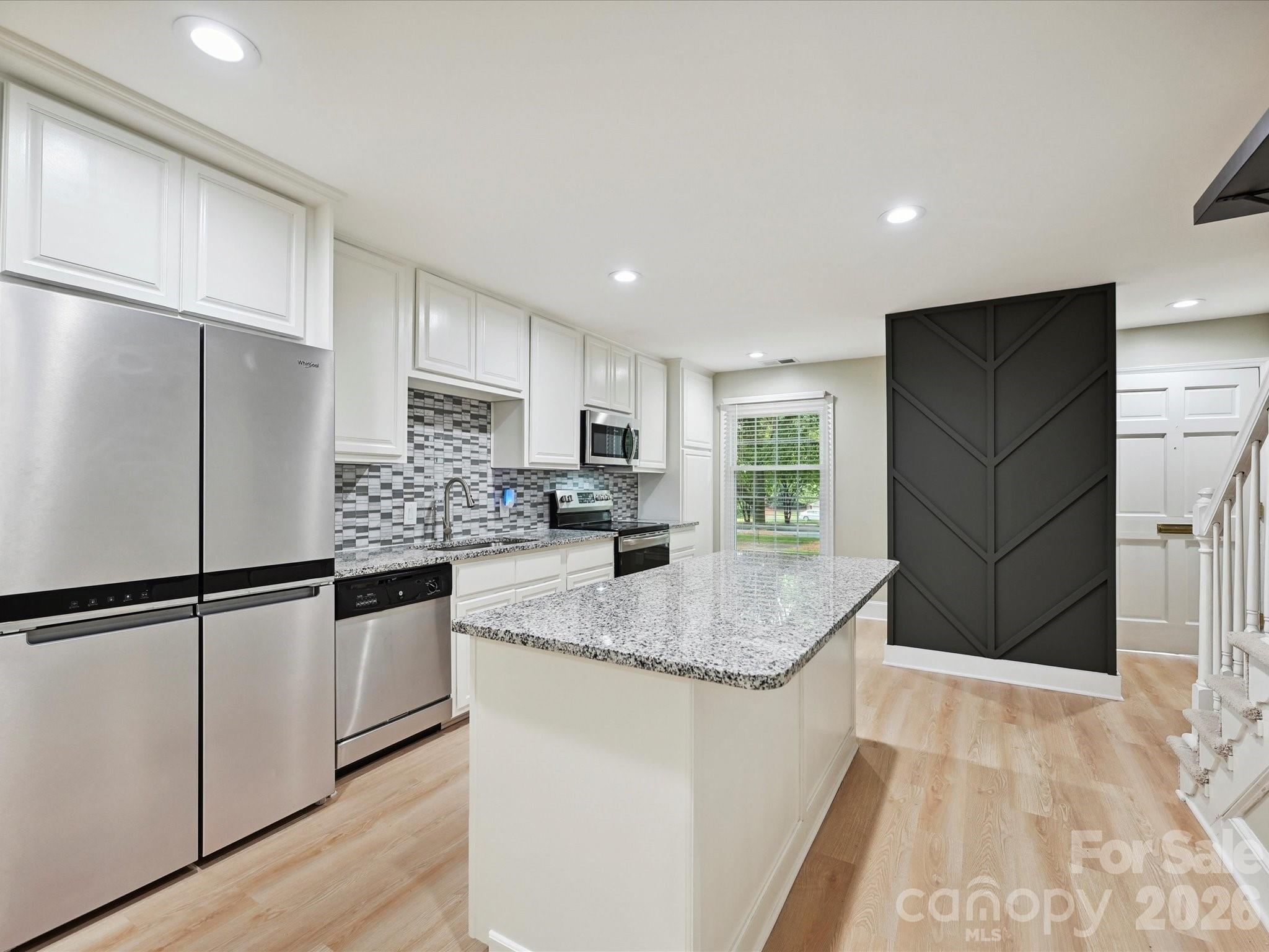 7004 Quail Hill Road Property Photo 6