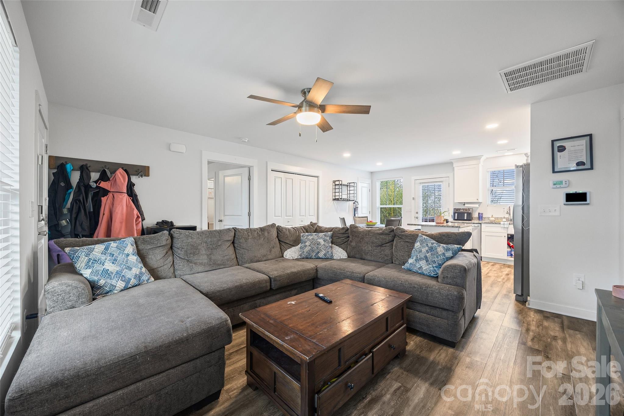 147 White Street Property Photo 5