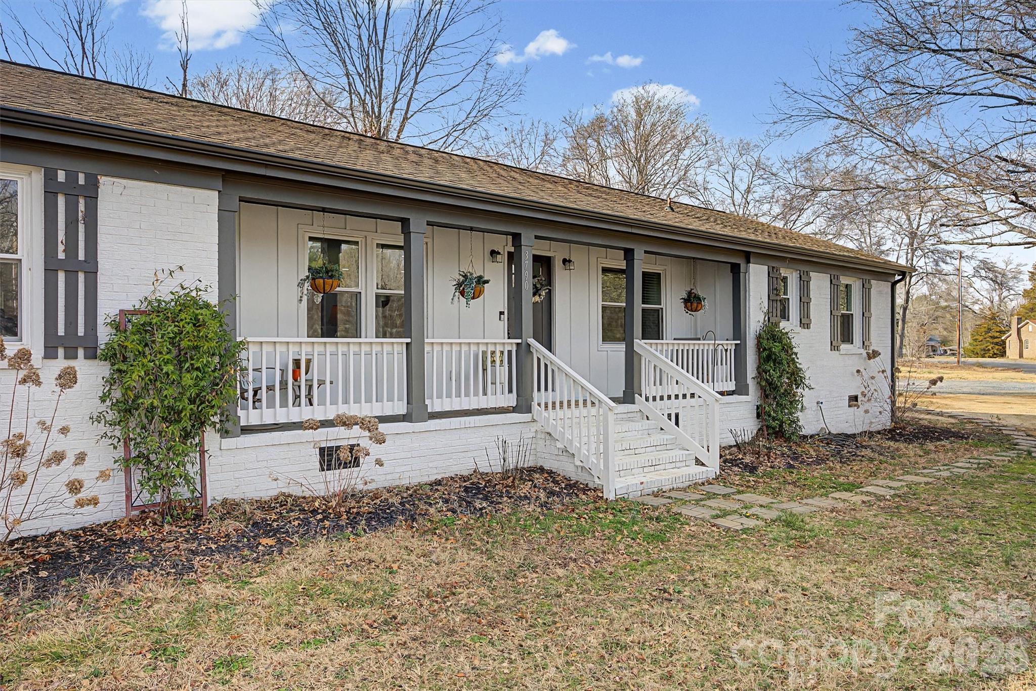 3790 Rogers Circle Property Photo 2