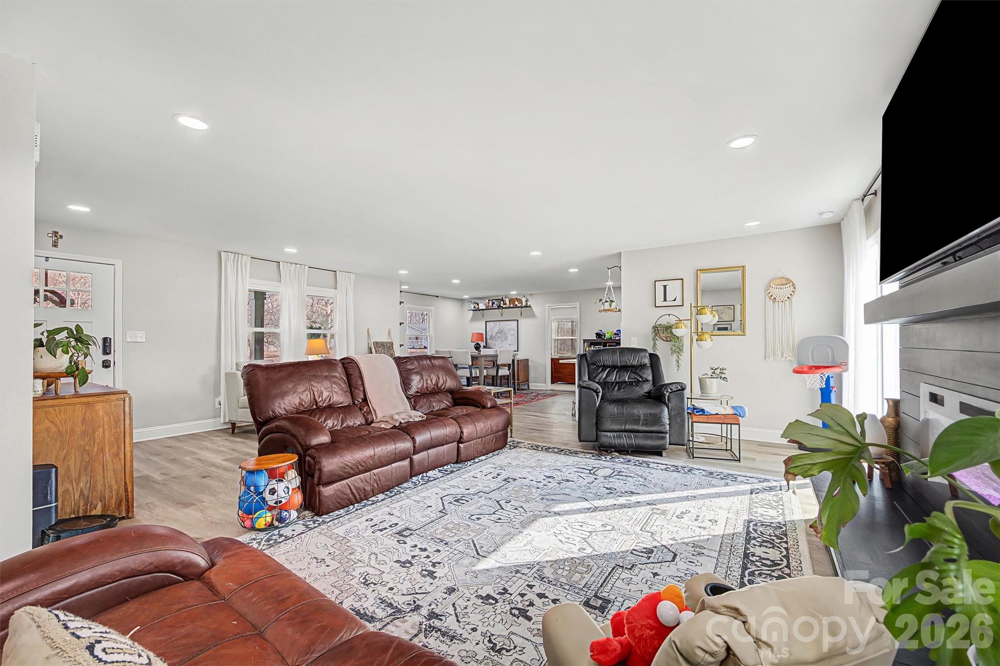 3790 Rogers Circle Property Photo 7