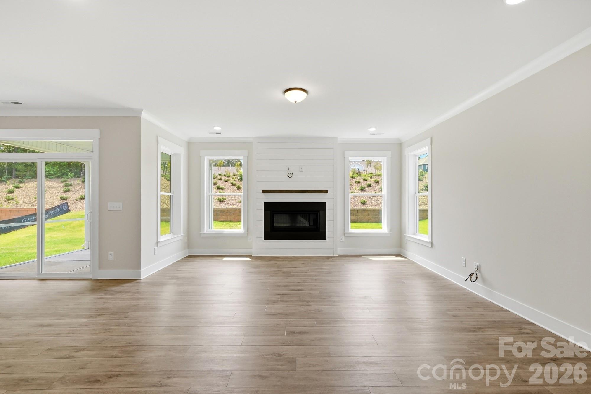 5062 Mclaughlin Loop Property Photo 8