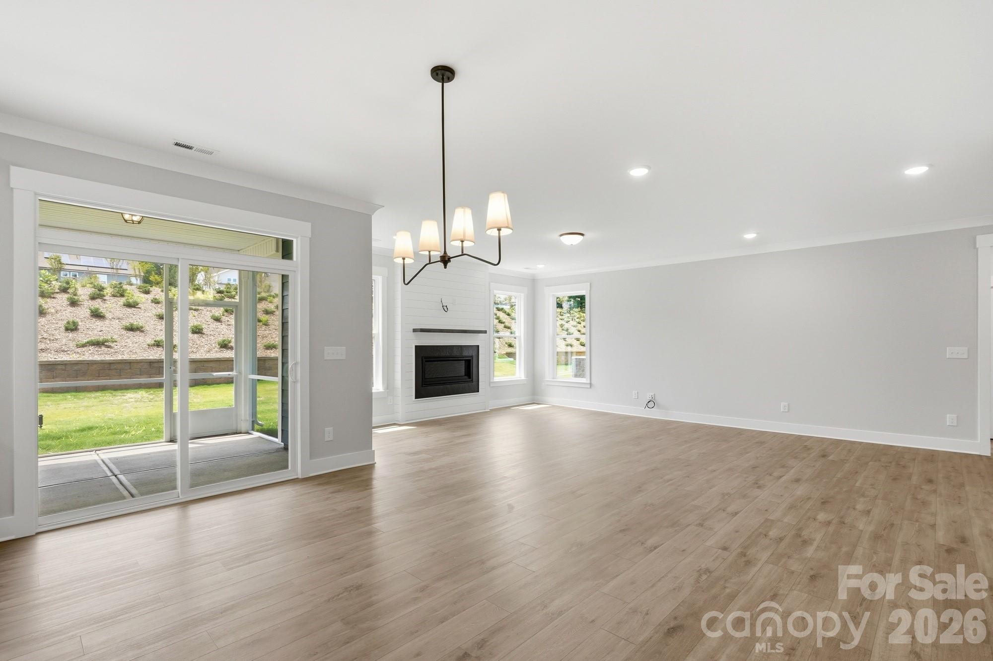 5062 Mclaughlin Loop Property Photo 10