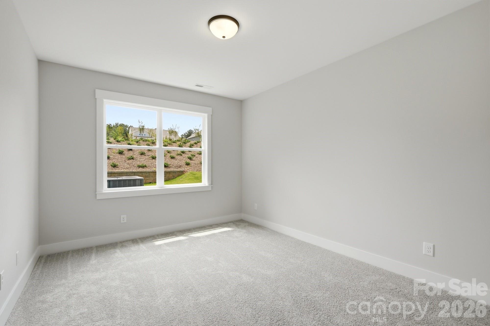 5062 Mclaughlin Loop Property Photo 16