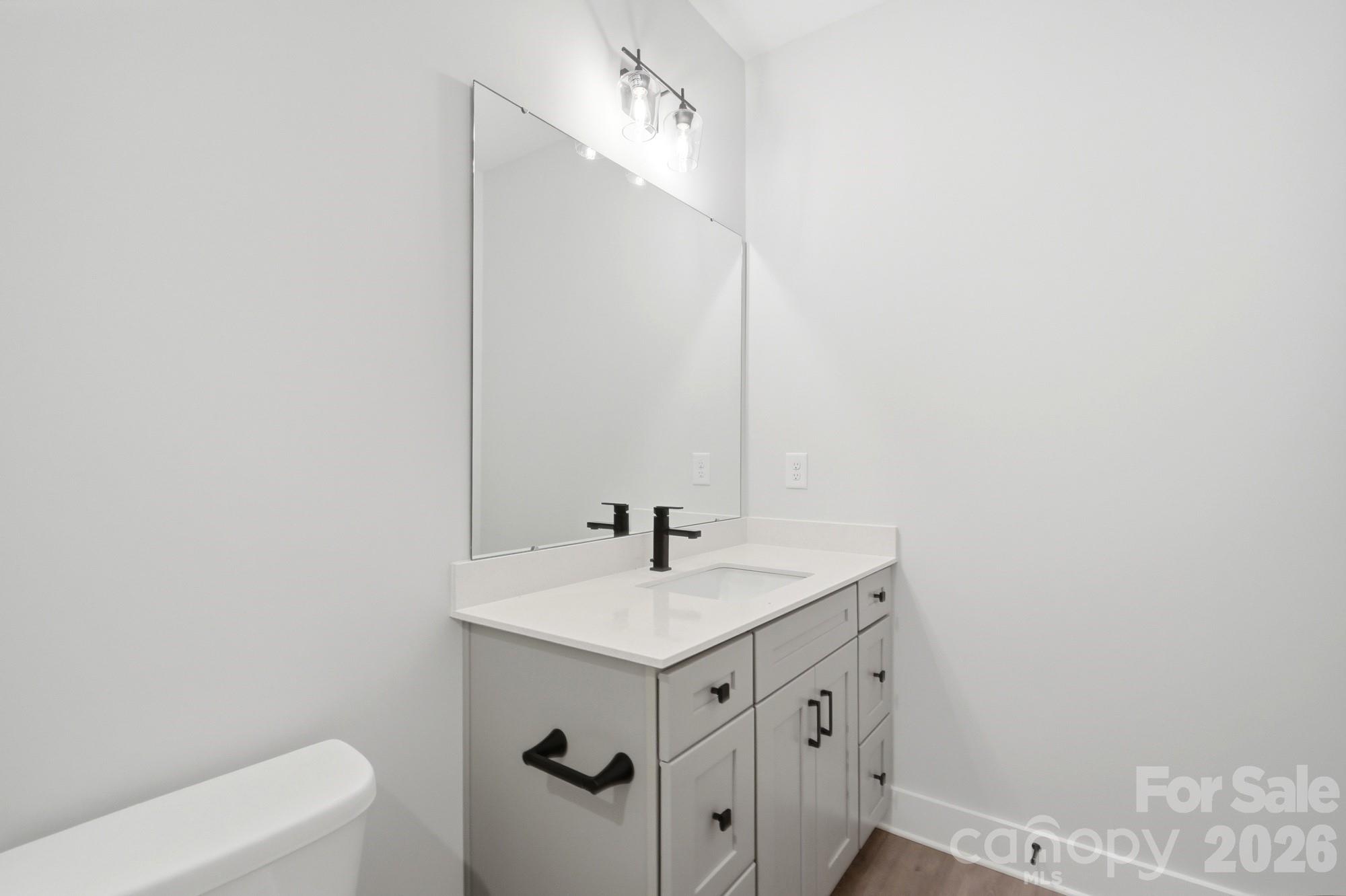 5062 Mclaughlin Loop Property Photo 18
