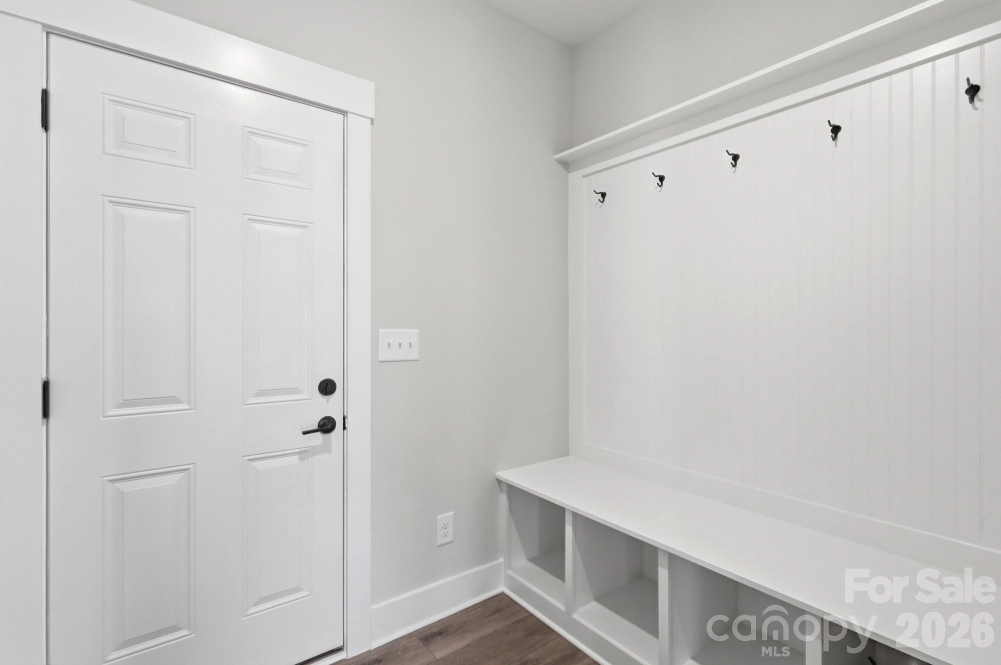 5062 Mclaughlin Loop Property Photo 43