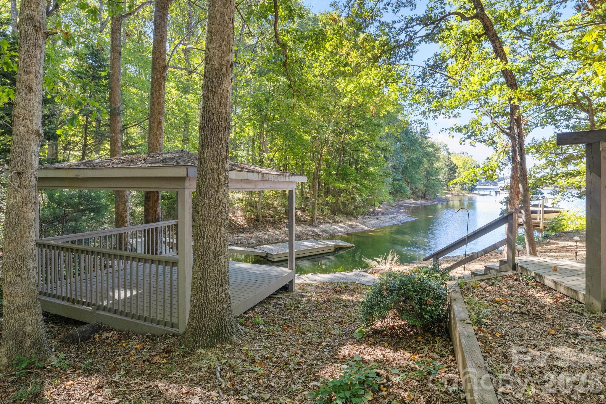 19322 Yachtman Drive Property Photo 43