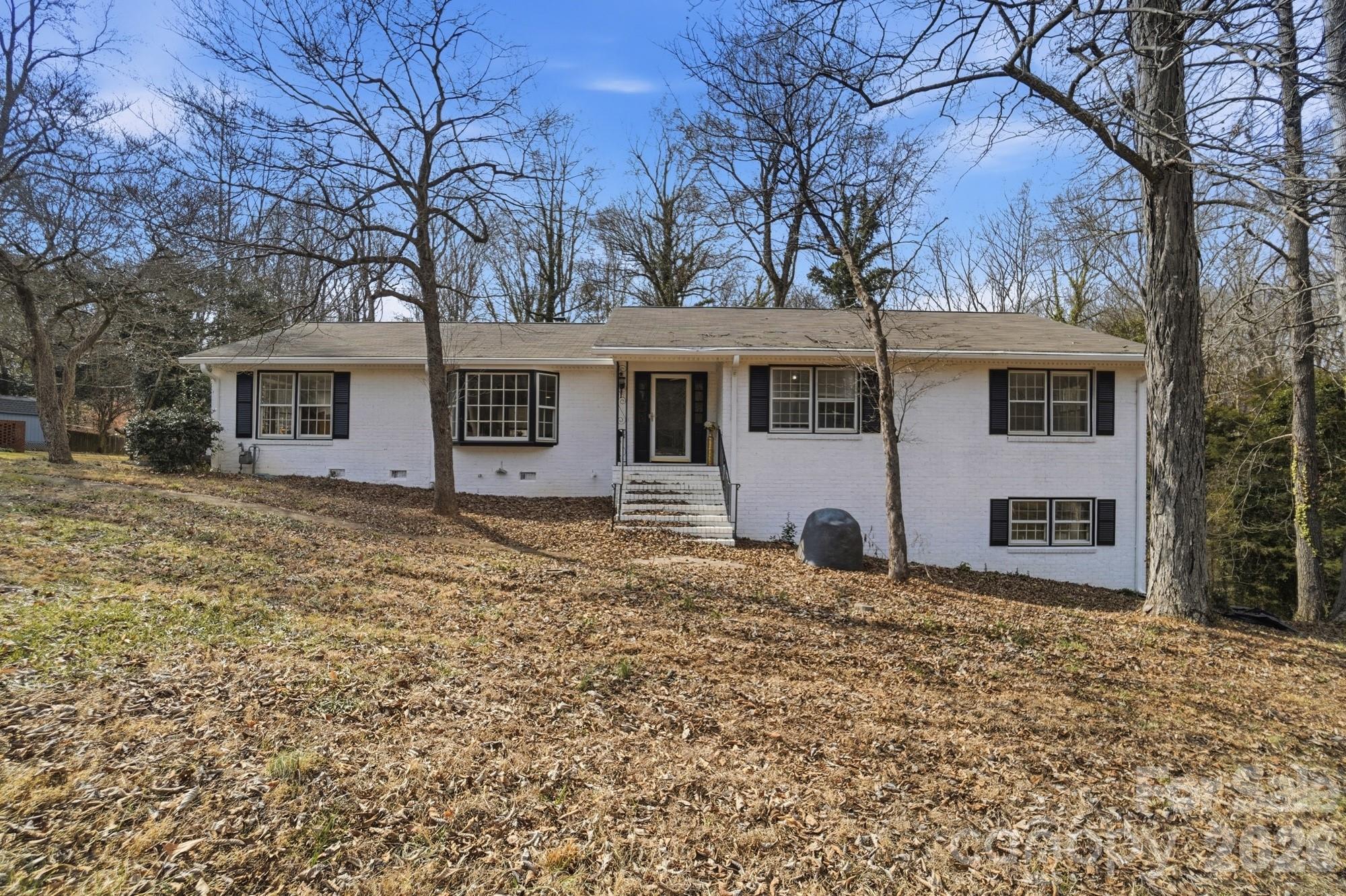 6803 Pencade Lane Property Photo 2