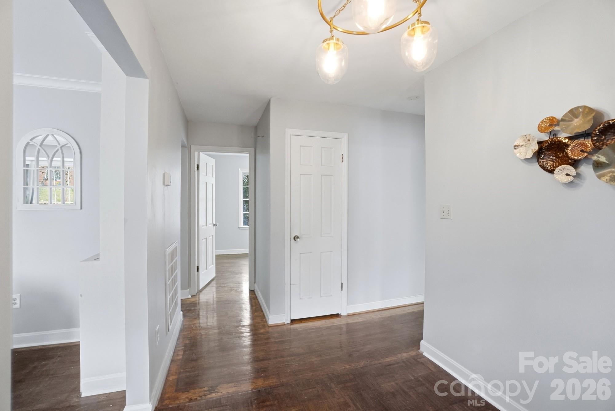 6803 Pencade Lane Property Photo 4