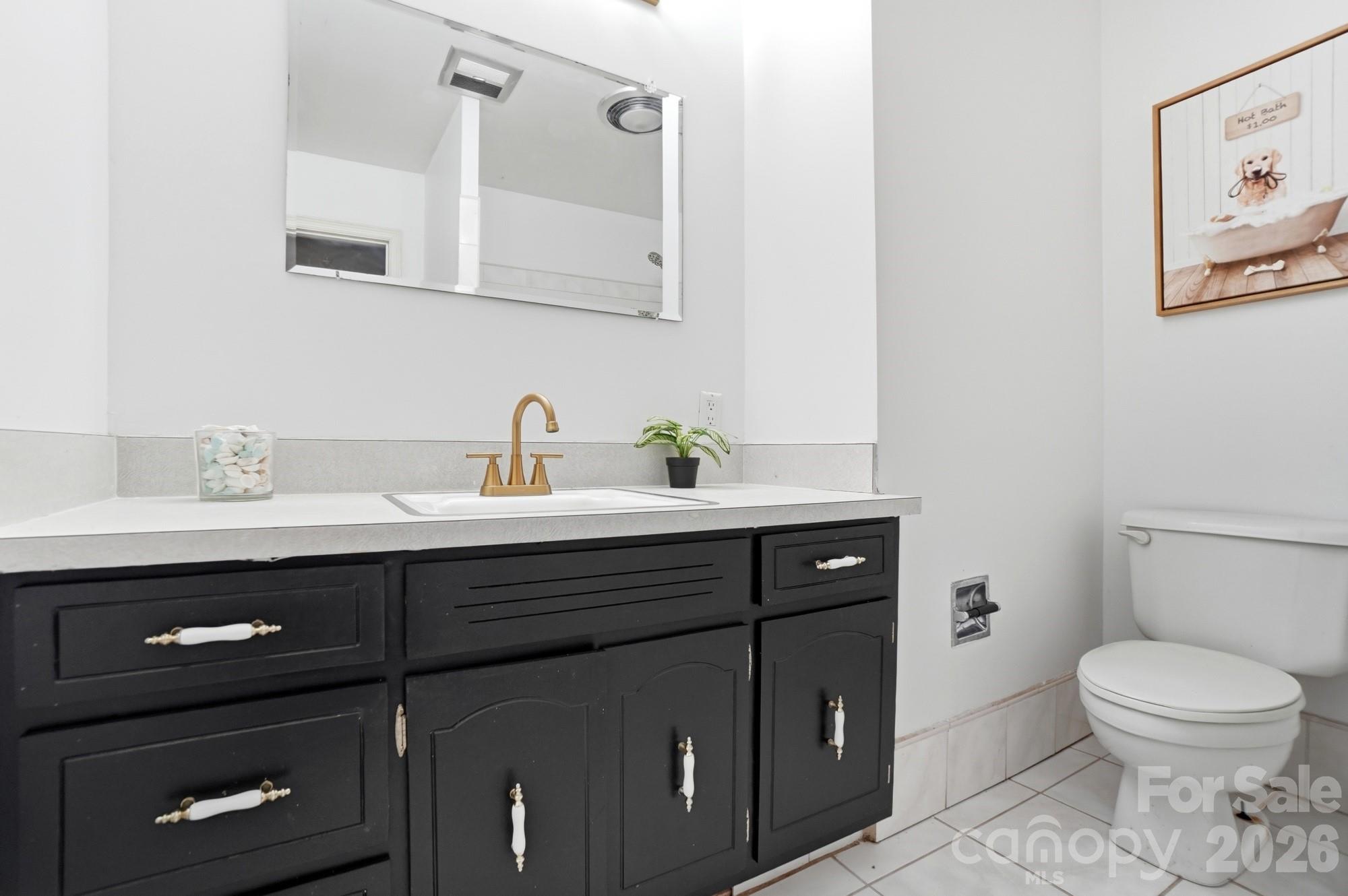 6803 Pencade Lane Property Photo 16