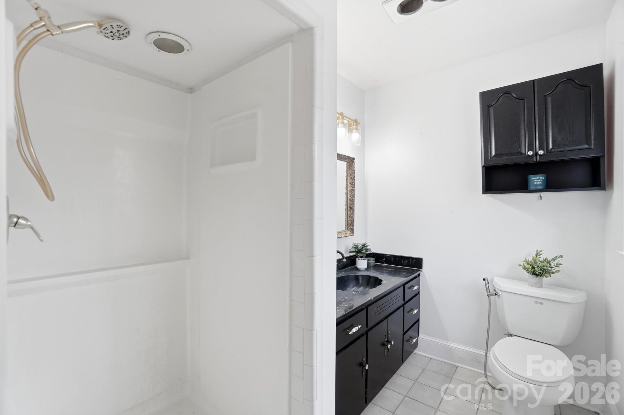 6803 Pencade Lane Property Photo 20