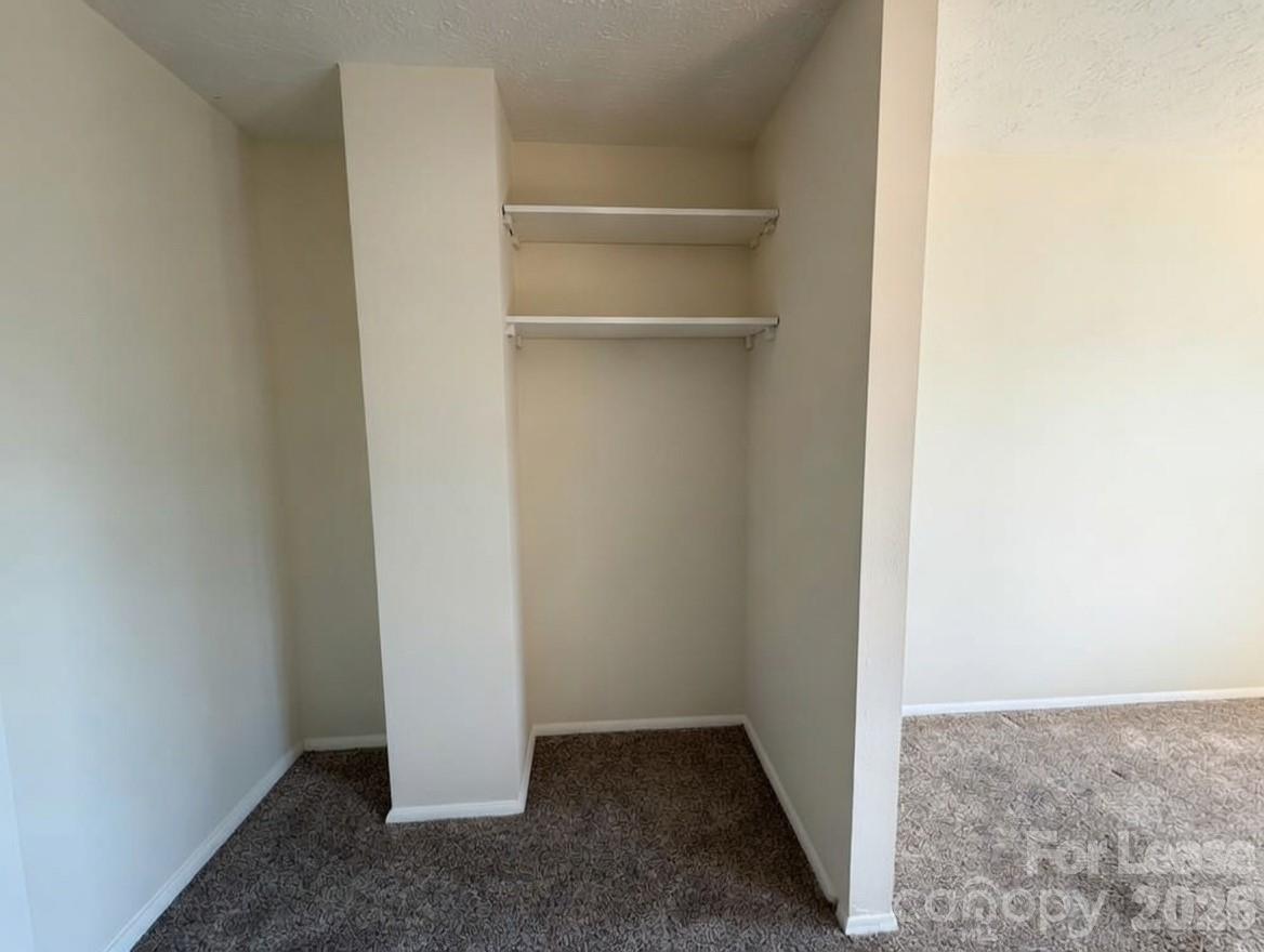 9432 Lexington Circle G Property Photo 17