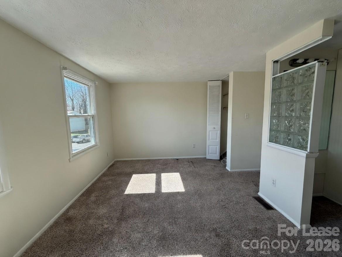9432 Lexington Circle G Property Photo 20
