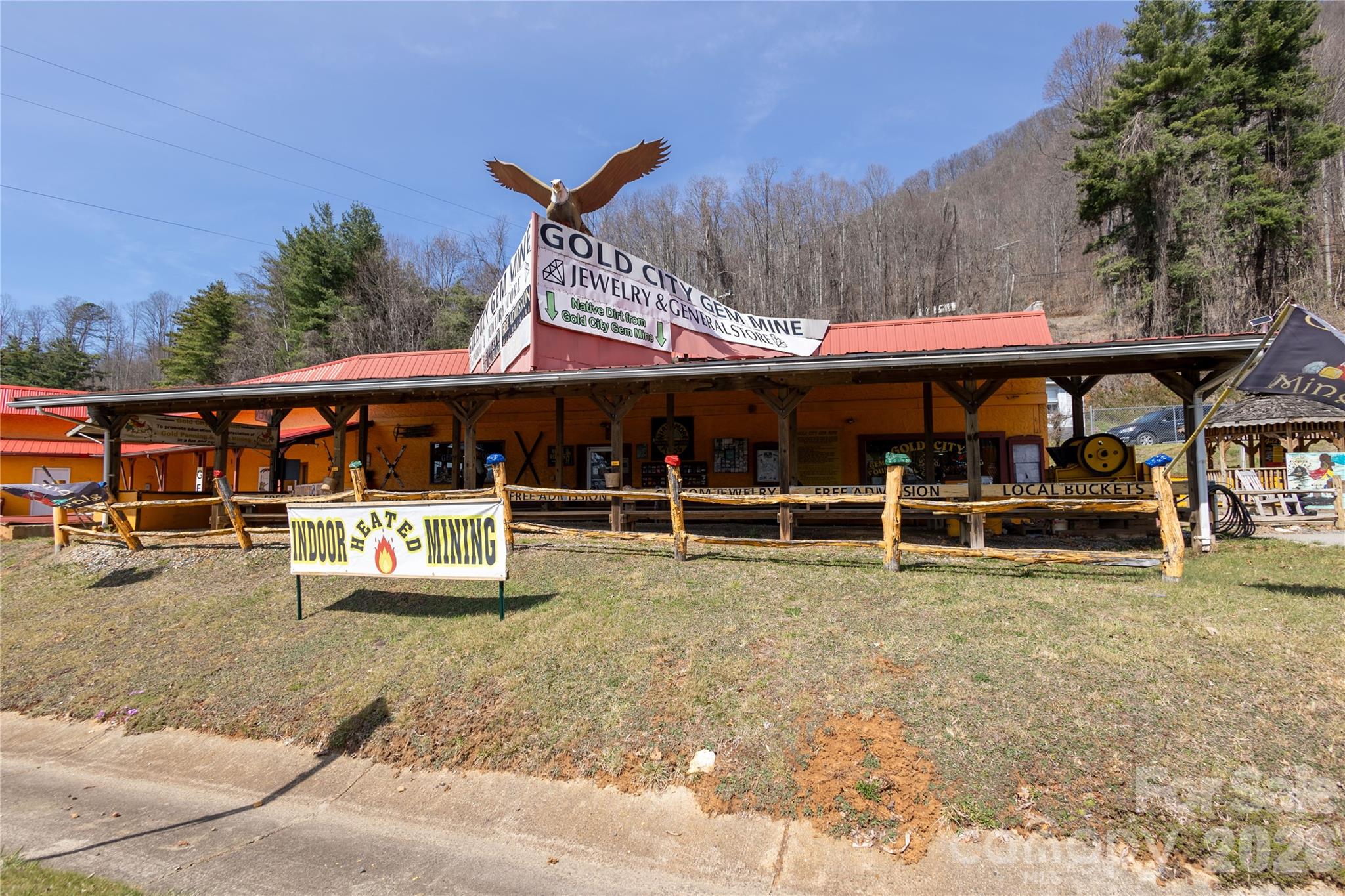 9410 Sylva Road Property Photo 23