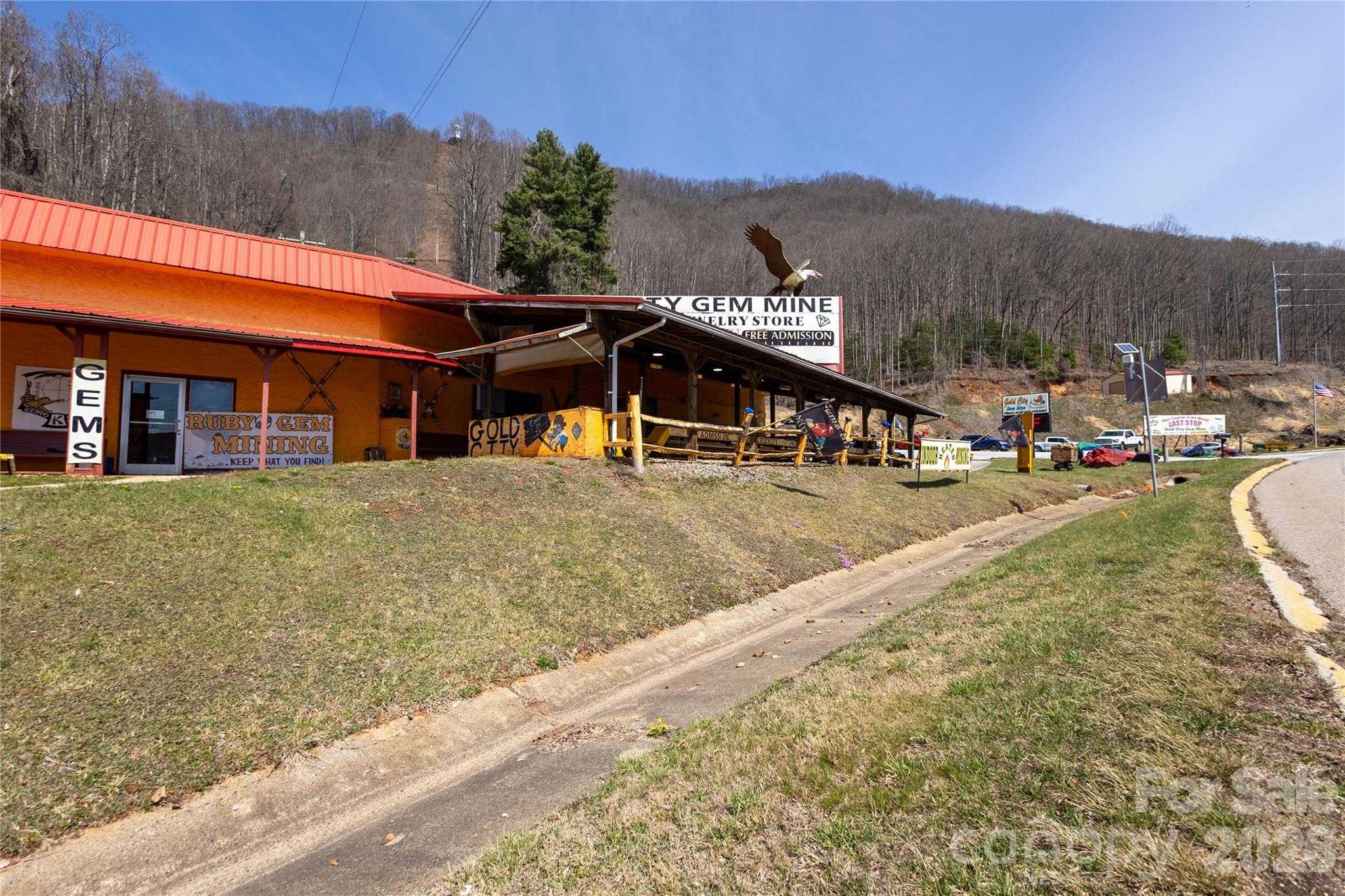 9410 Sylva Road Property Photo 24