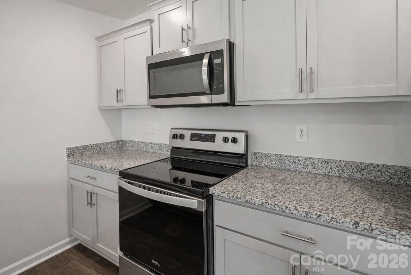 6109 Faron Way Property Photo 4