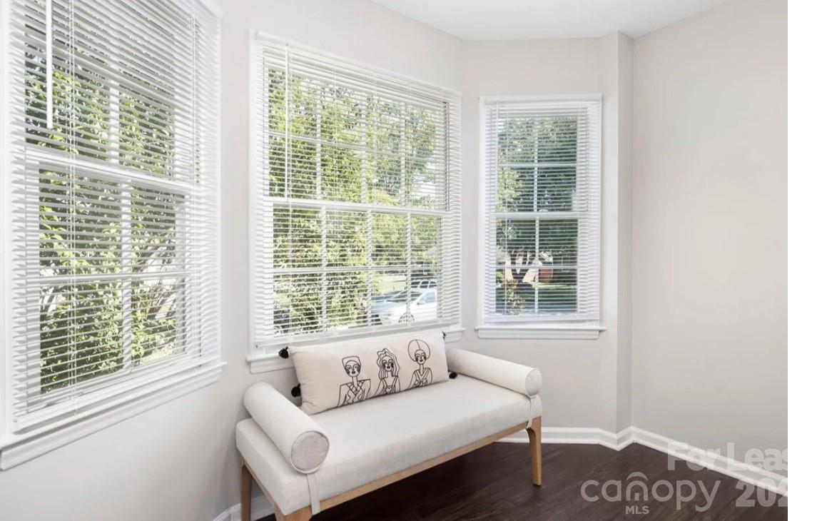 3909 Woodbriar Trail Property Photo 6