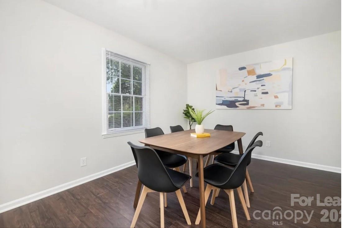 3909 Woodbriar Trail Property Photo 7