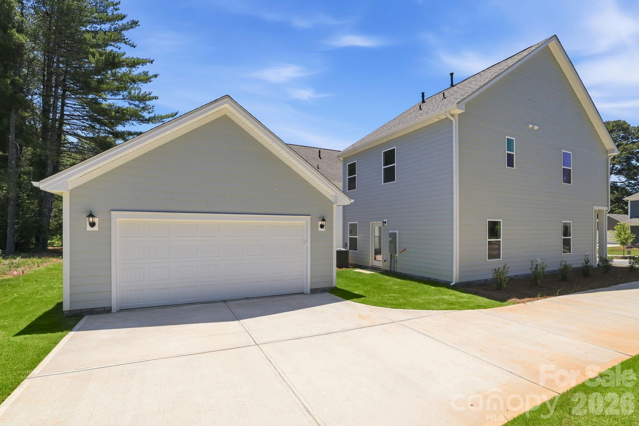 4009 Grommet Court Property Photo 2