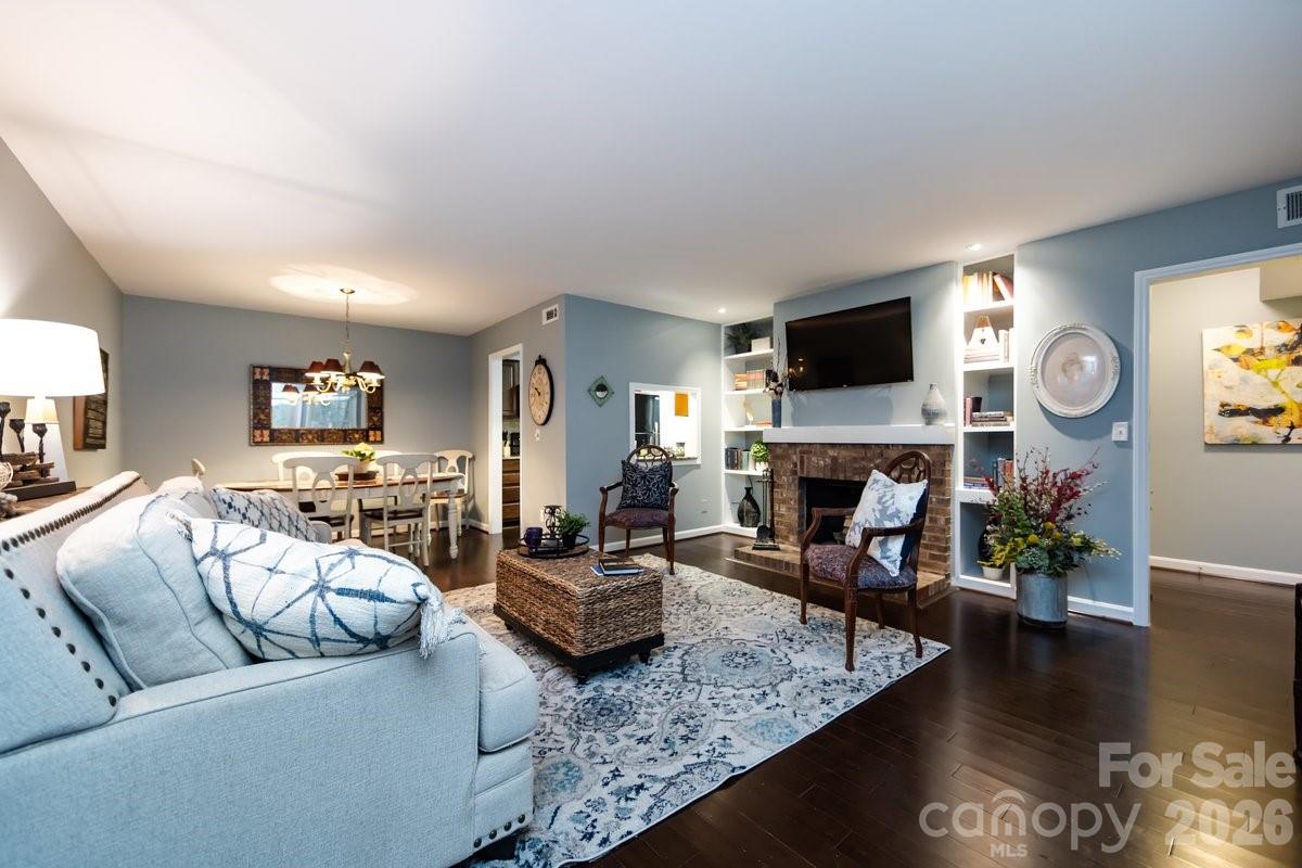 3929 Colony Crossing Drive Property Photo 1