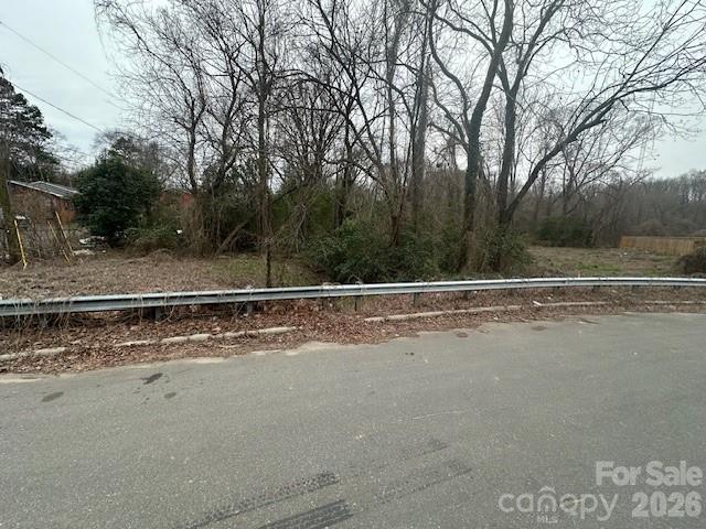 2711 Celia Avenue Property Photo 1