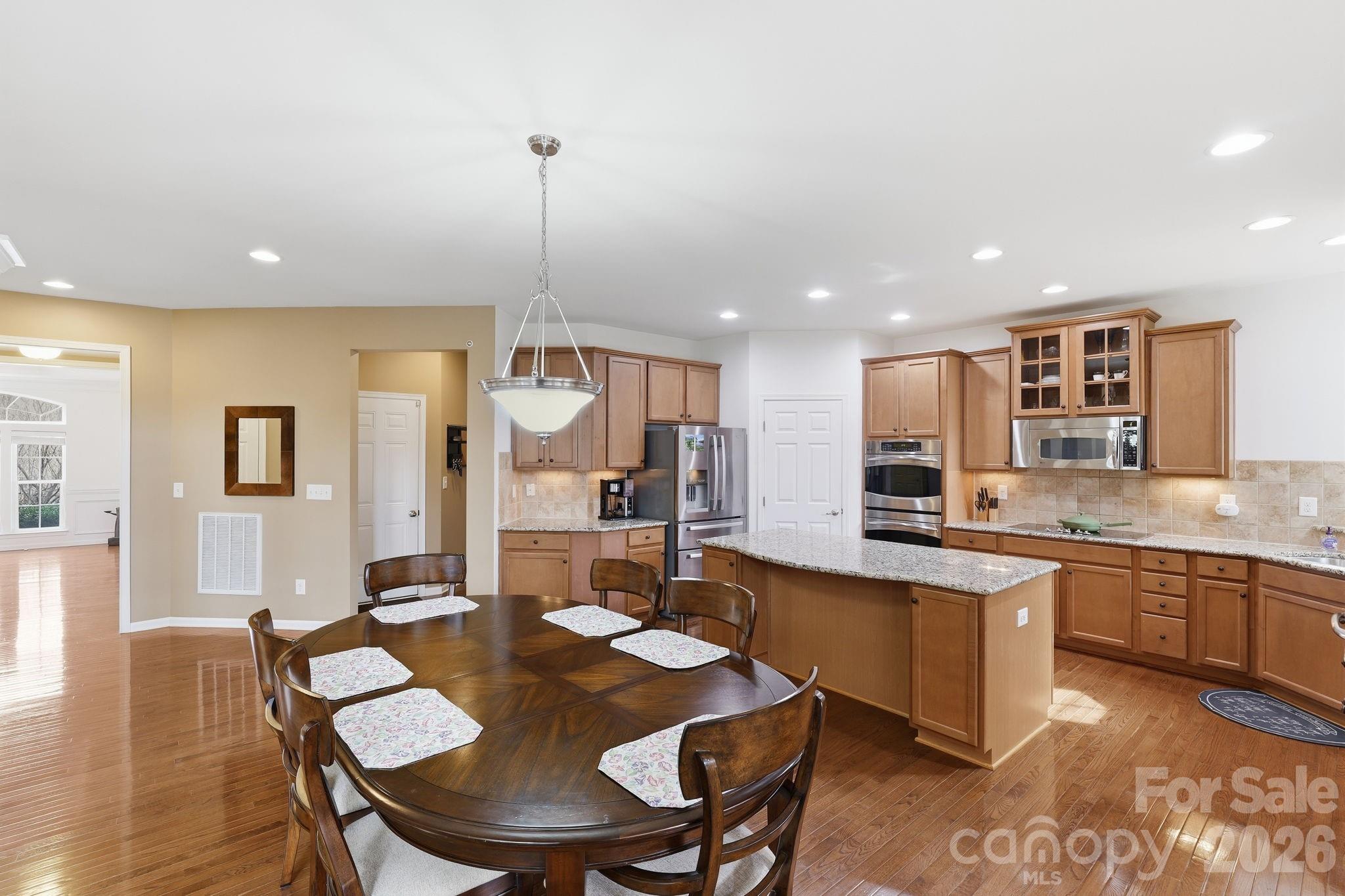 8480 Penton Place Property Photo 18