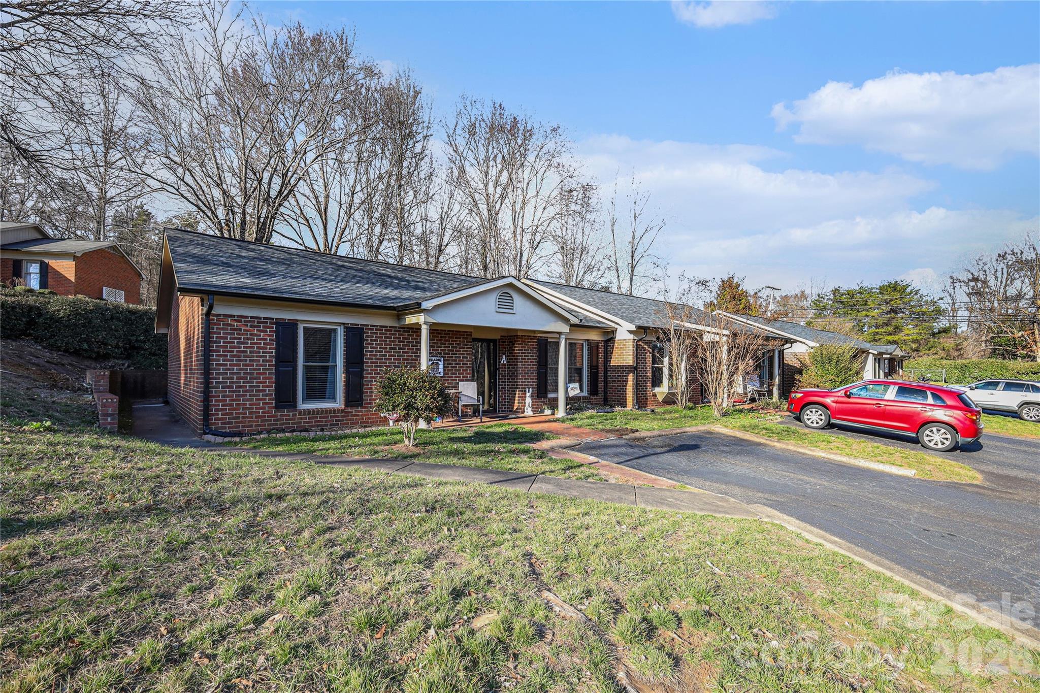 1204 Northgate Drive A Property Photo 3