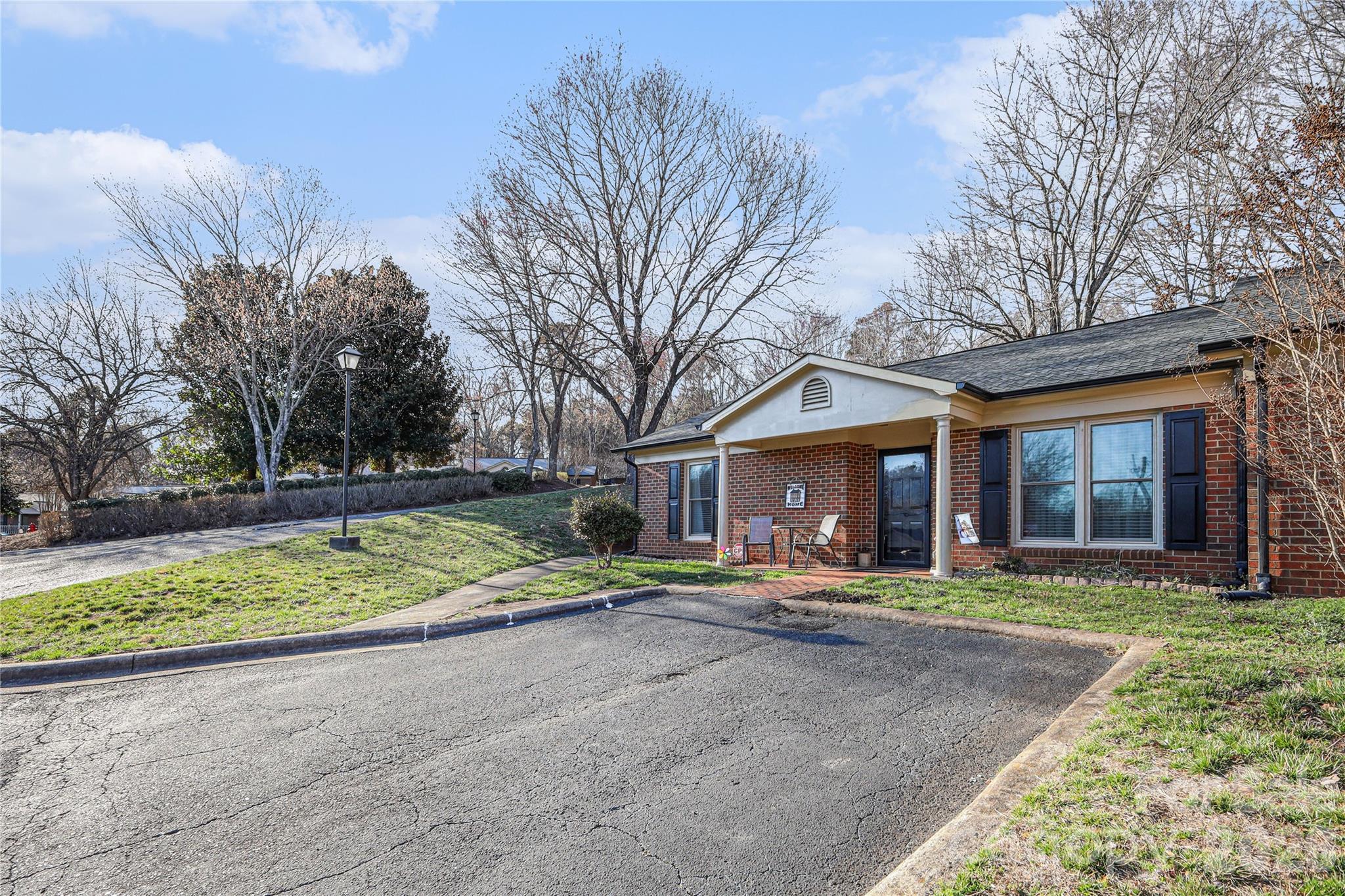 1204 Northgate Drive A Property Photo 4