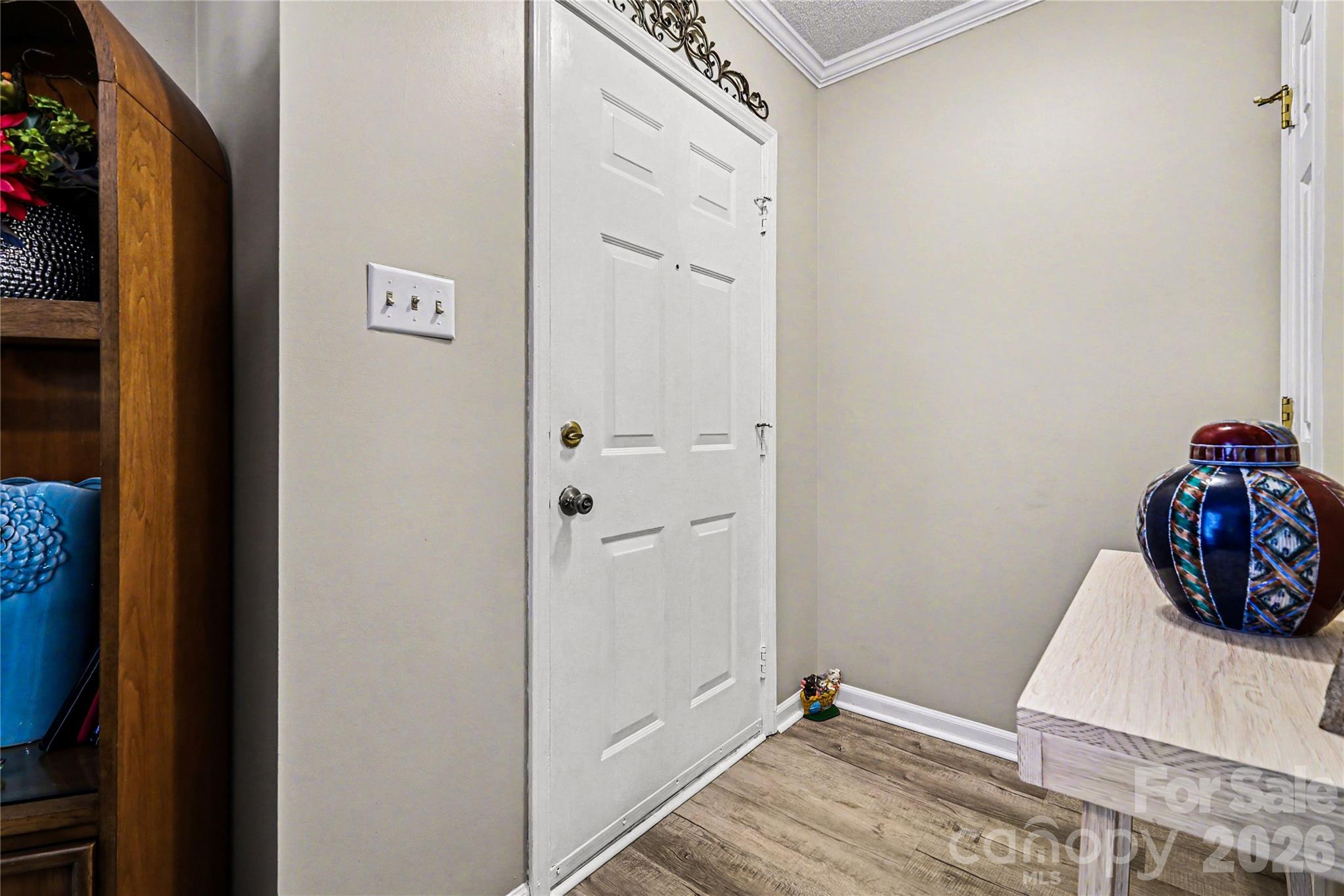 1204 Northgate Drive A Property Photo 5