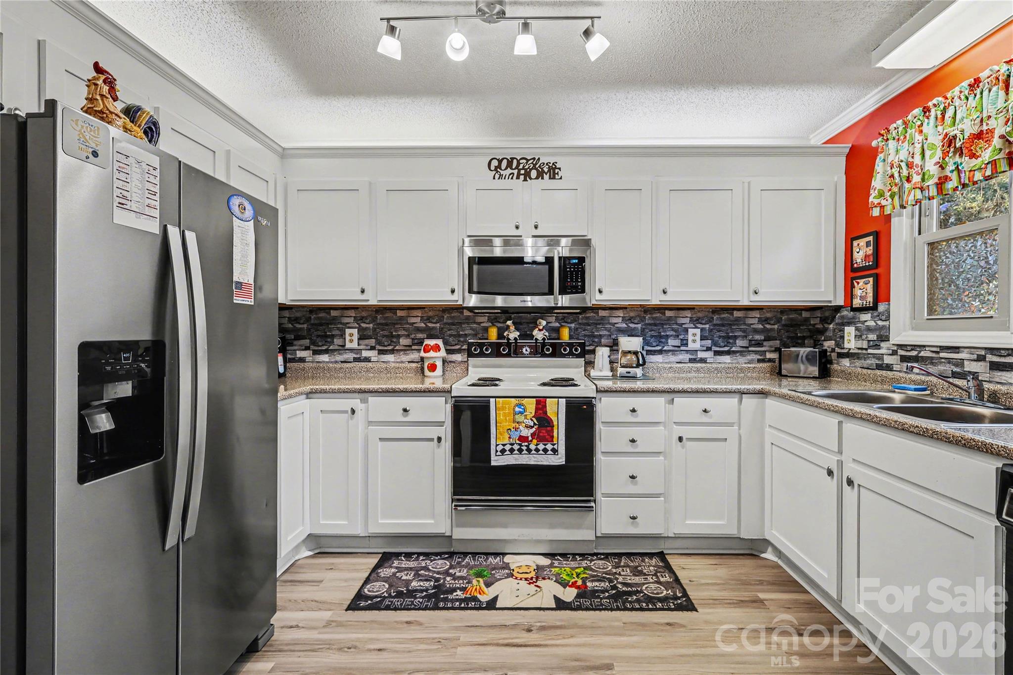 1204 Northgate Drive A Property Photo 13