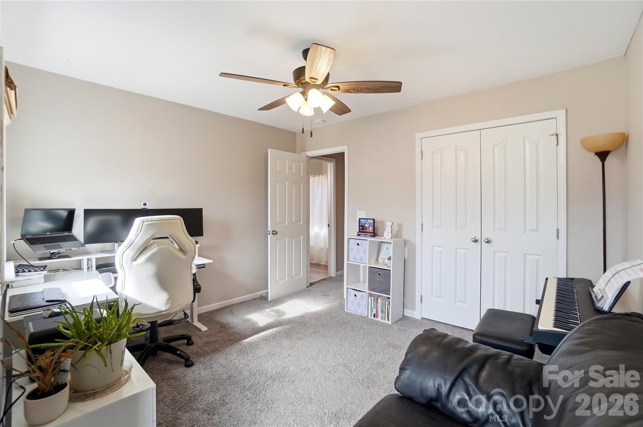 8729 Fox Chase Lane Property Photo 17