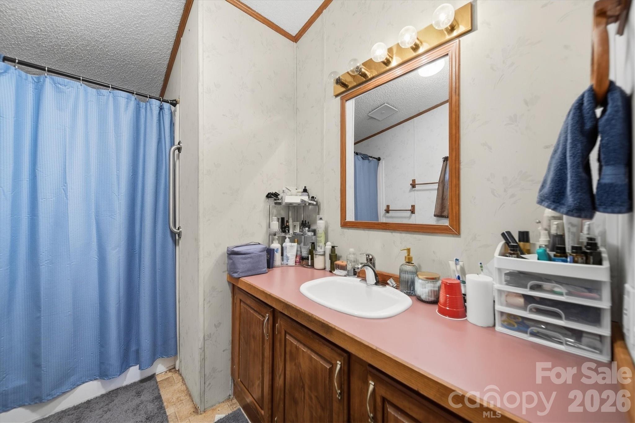 107 10th Street Property Photo 9